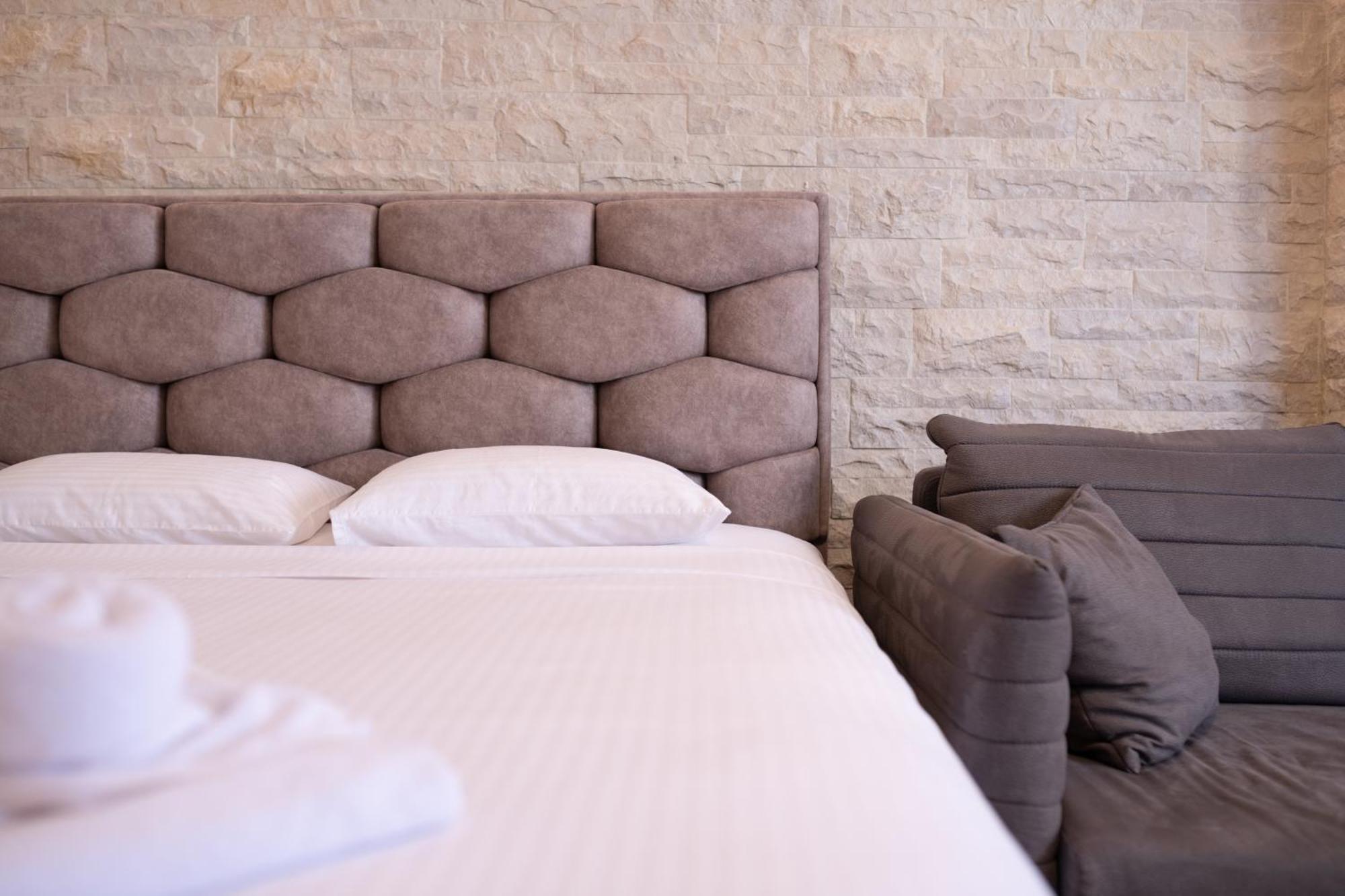 Christian Studio Apartments Umag Exterior photo